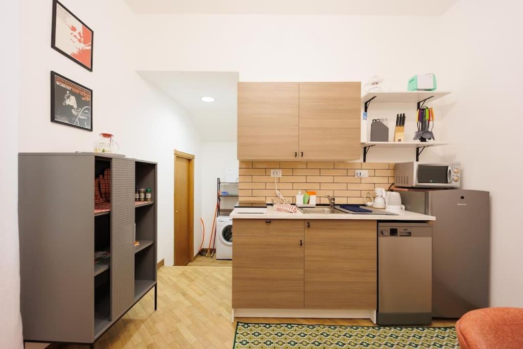 Apartamento Dante 2 Super Next Metro By Houseinnaples *