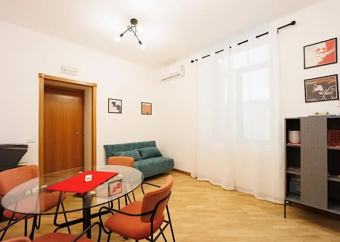 Dante 2 Rooms Apartment Super Central Next Metro By Houseinnaples