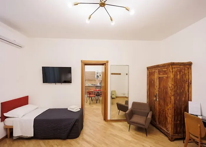 Dante 2 Rooms Apartment Super Central Next Metro By Houseinnaples